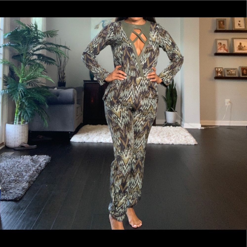 Army green pattern Jumpsuit size small